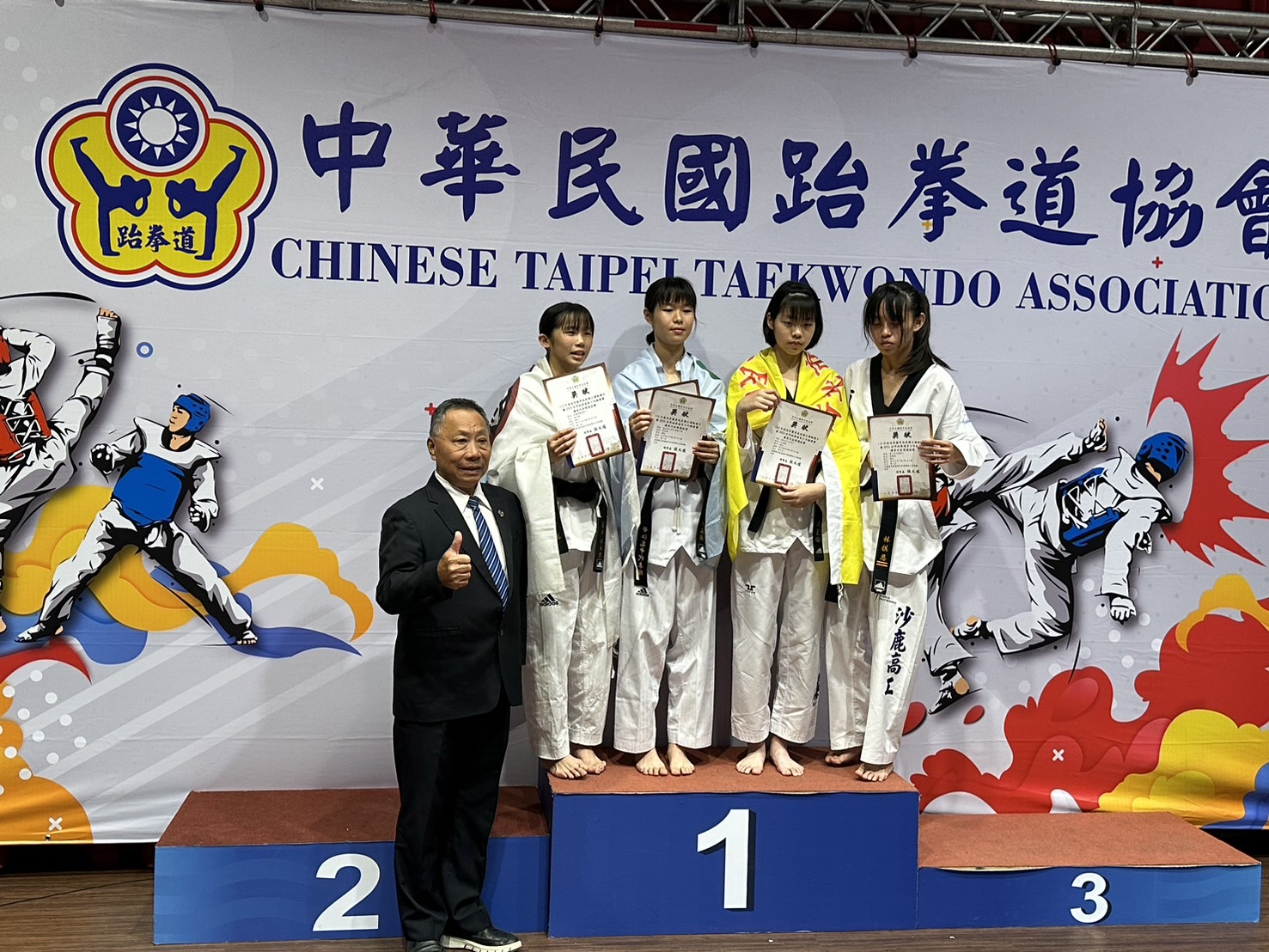 116周美孜，參加113年度培育優秀或具潛力運動選手暨2024世界跆拳道青少年錦標賽國家代表隊選拔賽，青少年組55公斤級冠軍，當選國手(5)！